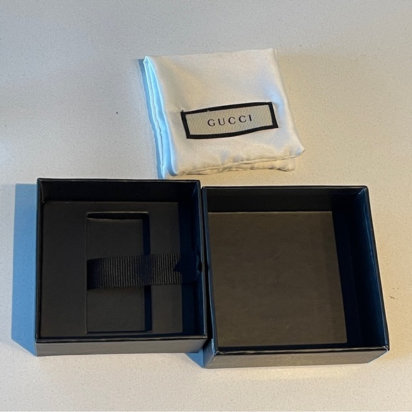 Authentic Gucci empty box with dust bag jewelry box bracelets - Picture 3 of 5